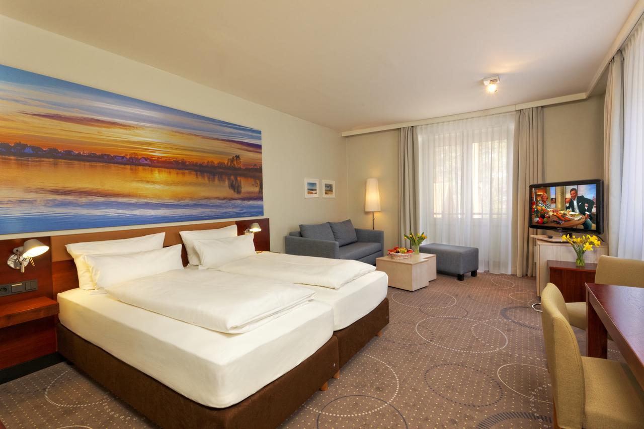 Hotel Kaliebe ทรัสเซนไฮเดอ ภายนอก รูปภาพ